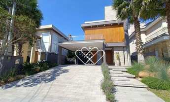 Imagem: Casa com 5 Dormitórios, Suítes e Piscina