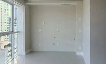 Imagem 7: Apartamento com 3 suítes e 2 vagas de garagem na Av. Brasil em Balneário Camboriú/SC