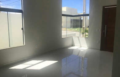 Imagem 2: Casa - Ecoville - 121m² - 3 suítes - Churrasqueira - 2 VGS