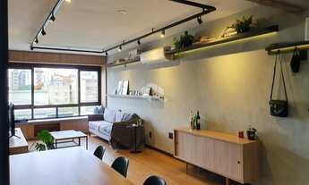 Imagem 2: Apartamento para venda possui 89 metros quadrados com 2 quartos em Santana - Porto Alegre