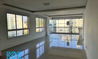 Imagem 2: Apartamento no Edifício Tâmisa, na Praia Brava em Itajaí