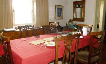 Imagem 4: Ótima casa bem localizada, espaçosa e ensolarada no centro de São Lourenço - MG