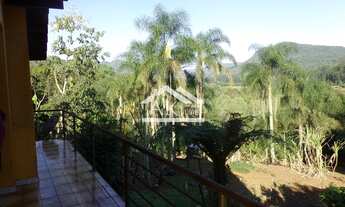 Imagem 3: Sítio com duas casas e galpões em Picada Café na serra gaúcha