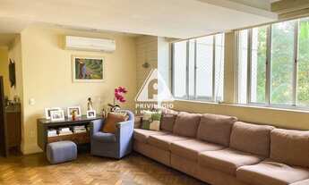 Imagem 5: Apartamento à venda: 4 quartos, 200m² e 2 vagas na escritura no Leblon