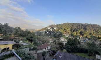 Imagem 2: Apartamento- Petrópolis, Duchas