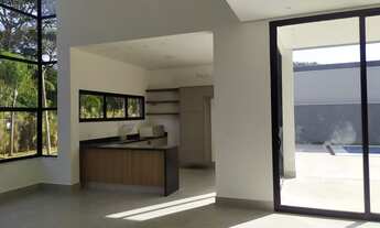 Imagem 3: Casa de condomínio sobrado para venda possui 380 metros quadrados com 4 quartos