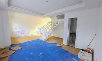 Imagem 5: Sobrado à venda com 3 Dormitórios sendo uma suíte com sacada sala em conceito aberto, banh