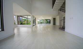 Imagem 6: Alphaville Barra da Tijuca - Mansão Triplex com fachada imponente, em terreno de esquina