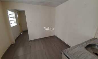 Imagem 3: Casa para aluguel, 1 quarto, 1 vaga, Marta Helena - Uberlândia/MG