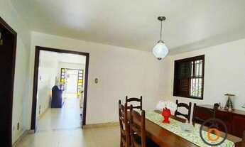 Imagem 3: Casa para venda possui 274 metros quadrados com 3 quartos em Santa Mônica - Belo Horizonte