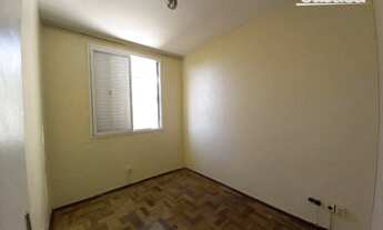 Imagem 2: Apartamento com 3 dormitórios para alugar, 66 m² por R$ 900,00/mês - Centro - Pelotas/RS