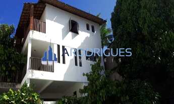 Imagem 2: Linda casa à venda no Condomínio Quinta do Candeal, 4/4 com 2 suítes, nascente!