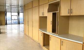 Imagem 4: Andar na Av. Paulista ao lado do metrô Trianon Masp