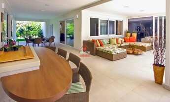 Imagem 5: Casa de condomínio para venda tem 760 metros quadrados com 4 quartos