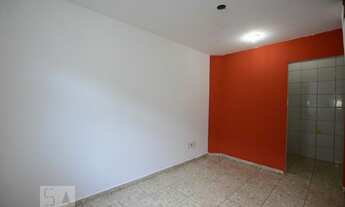 Imagem 4: Casa para Aluguel - Irajá, 2 Quartos, 80 m2