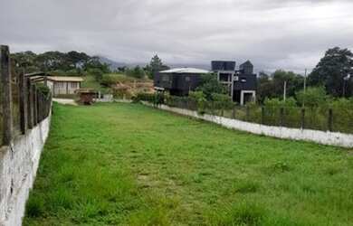 Imagem 2: Amplo Terreno Localizado na Praia do Rosa, em Imbituba