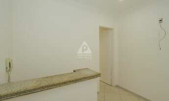 Imagem 3: Ótimo conjugado montado como consultório dentário, no coração do Flamengo