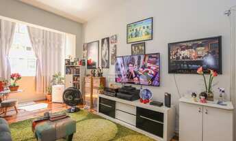 Imagem 5: Excelente Apartamento com Vista Lateral Mar no posto 4 Copacabana