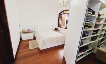 Imagem 7: Capoeiras Linda residência 2 pisos com amplo quintal na Rua Irmã Bonavita