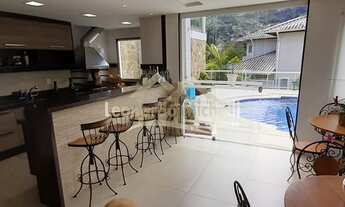 Imagem 4: Indescritível casa para venda no bairro Mosela, Petrópolis, c/ piscina, 4 suítes