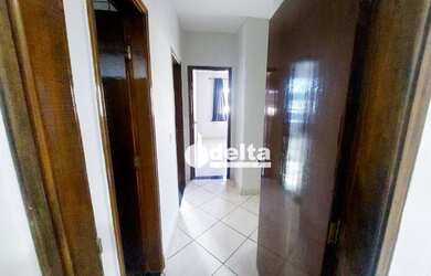 Imagem 5: Apartamento com 3 dormitórios para alugar, 170 m² por R$ 2.300,00 - Tabajaras - Uberlândia