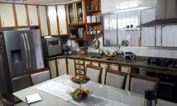 Imagem: Lindo sobrado no condomínio floresta Vista