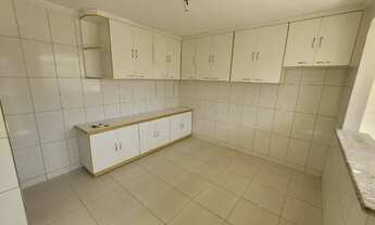 Imagem 2: Apê 3 quartos com suíte. Bairro Santo Antônio, cozinha planejada, closet, 2 vaga de garage