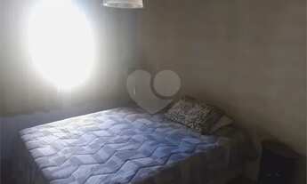 Imagem 7: Sobrado para venda tem 208 m2 com 4 quartos em Cidade Industrial - Curitiba - PR