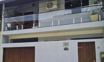 Imagem: Casa com 3 quartos no condomínio California