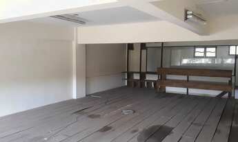 Imagem 4: Sol e Mar/próx. a linha vermelha - Loja c/ aproximadamente 100 m e mezanino