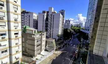 Imagem 5: Apartamento à venda com 2 dormitórios e 1 vaga na quadra da Praia Aparecida