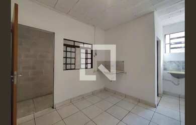 Imagem 2: Casa para Aluguel - Nacional, 1 Quarto, 45 m2