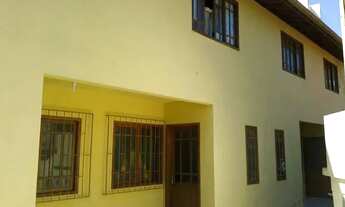 Imagem: Alugo Sobrado Geminado 2 quartos no Córrego