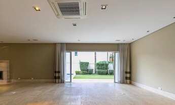 Imagem 6: Casa de condomínio luxuosa em frente ao Waldorf Rudolf Steiner