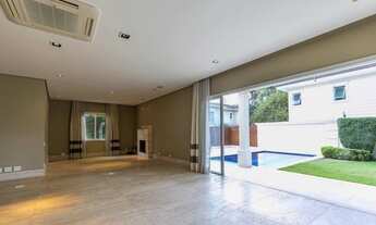 Imagem 5: Casa de condomínio luxuosa em frente ao Waldorf Rudolf Steiner