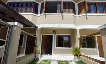 Imagem: Vende duplex a três quadras do mar! em