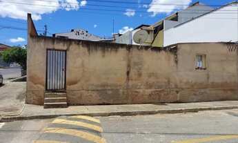 Imagem 3: Casa para venda tem 150 metros quadrados com 2 quartos na QR1 A Candangolândia de esquina