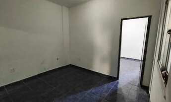 Imagem 2: Casa toda reformada ,muito bonita,bras de pina ,aluguel 700 reais