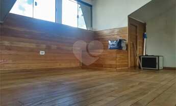 Imagem 3: Sobrado para venda tem 208 m2 com 4 quartos em Cidade Industrial - Curitiba - PR