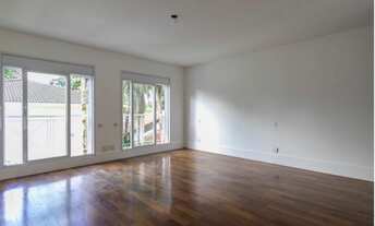 Imagem 10: Casa de condomínio luxuosa em frente ao Waldorf Rudolf Steiner