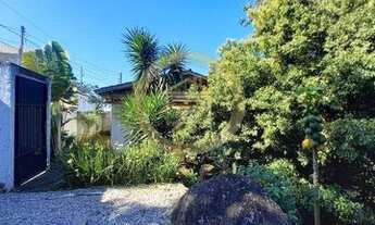 Imagem: Casa de 03 dormitórios na Barra do Sambaqui