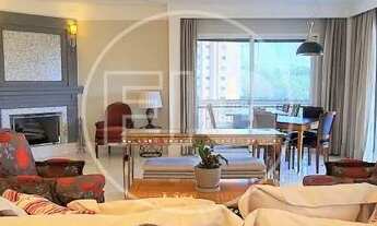 Imagem 2: RESERVA PARQUE IBIRAPUERA - MOEMA - Venda ou Locação - 485 m² - 5 Quartos (4 Suítes) - 6