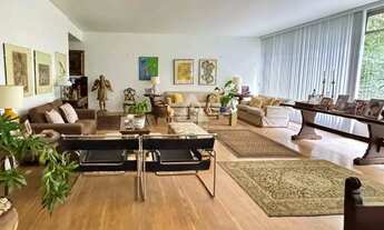 Imagem 2: Apartamento com 242m² - 4 quartos (1 suíte) com 2 vagas no Posto 6, Copacabana-RJ