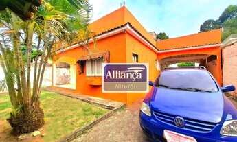 Imagem 3: Casa linear com 2 dormitórios, 1 suíte, churrasqueira em área coberta, quintal e 3 vagas d