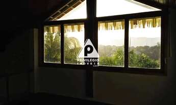 Imagem 7: Casa Triplex em Condomínio