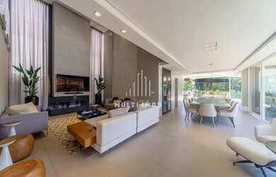 Imagem: Casa em condomínio com 305m2 no bairro