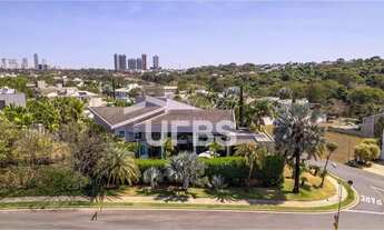 Imagem: Sobrado de Esquina Alphaville Ipês