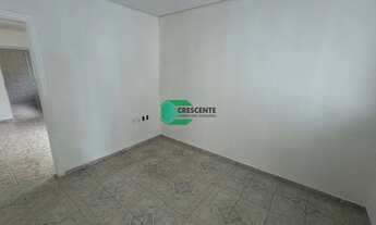 Imagem 2: Casa Térrea a 500 metros do Parque Central