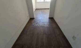 Imagem 7: Kitnet/Conjugado : / Residencial / Centro