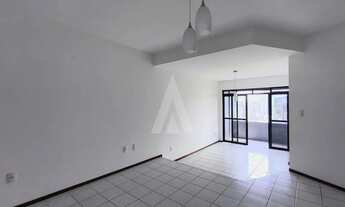 Imagem 6: Apartamento com 3 quartos, sendo uma suíte com duas sacadas, elevadores e portaria 24 hora